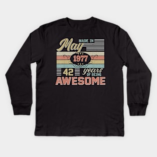 43rd Birthday gift 43 Years Old Awesome Since May 1977 Kids Long Sleeve T-Shirt